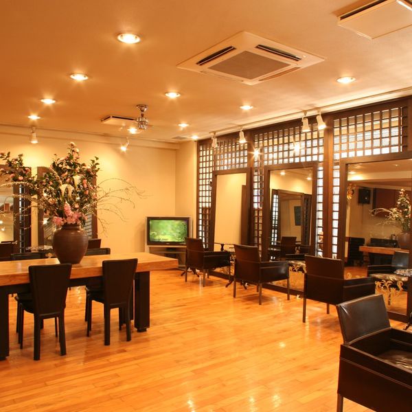 ULTEMAリフトアップカールなら美容室・ALOHA